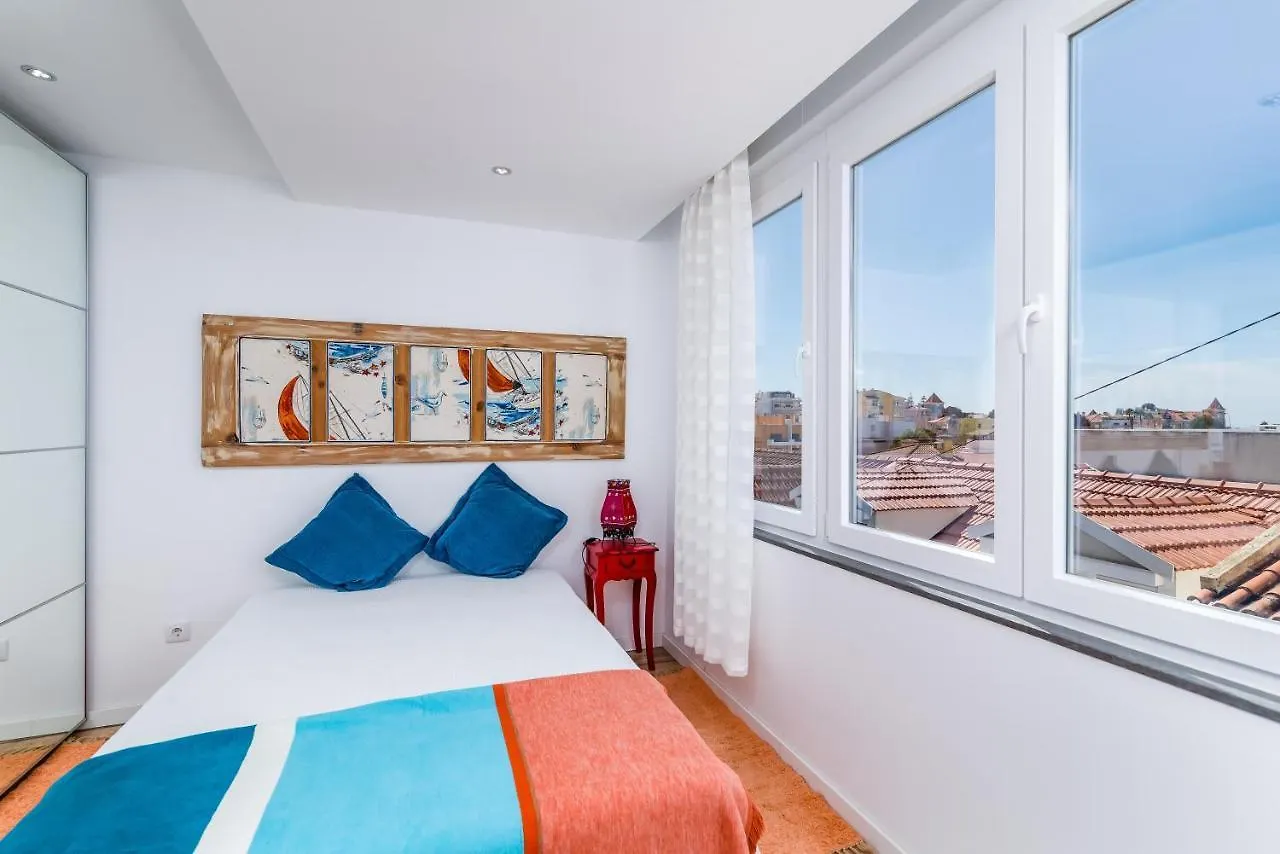 T2 Tiles Apartment Estoril