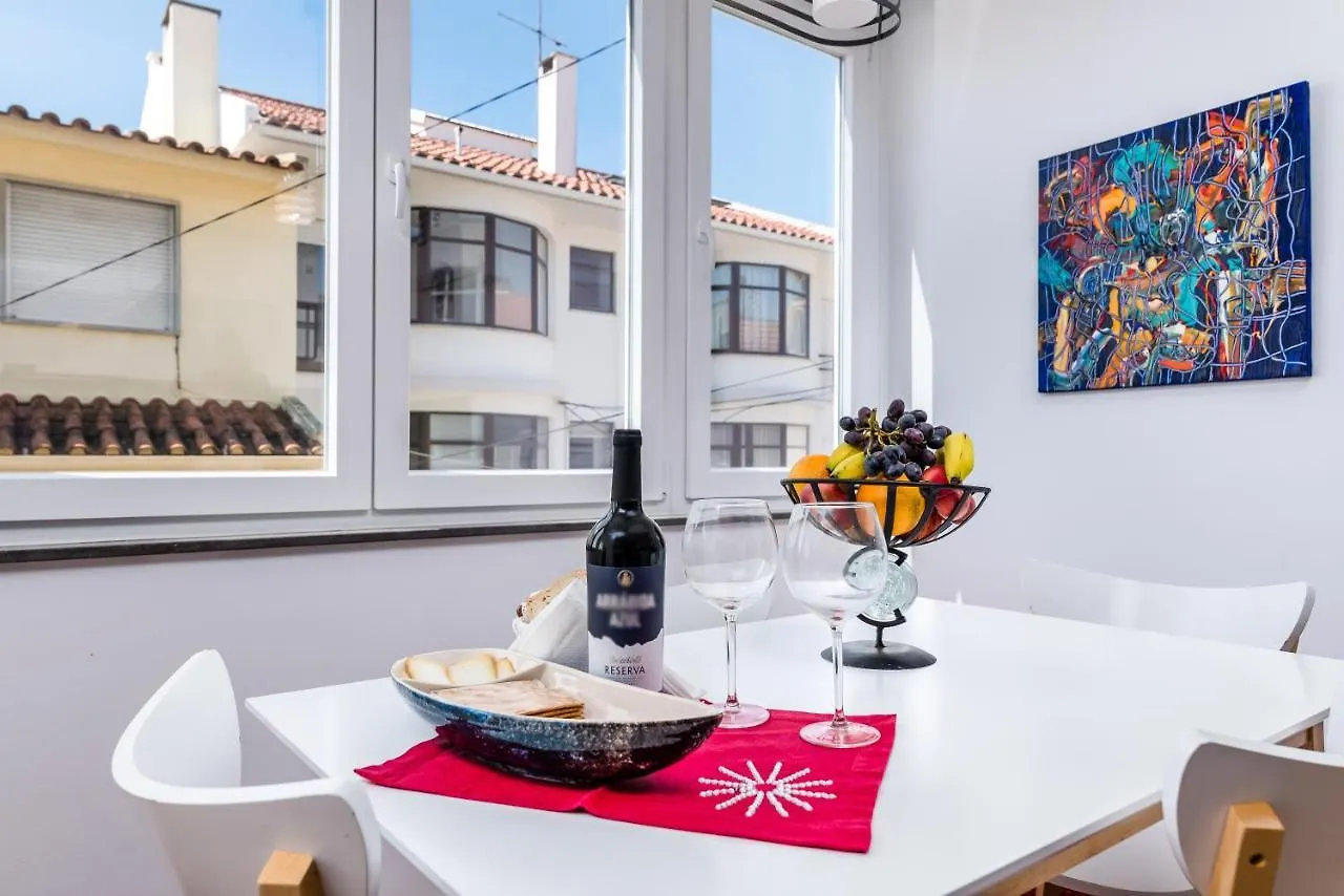 T2 Tiles Apartment Estoril Portogallo